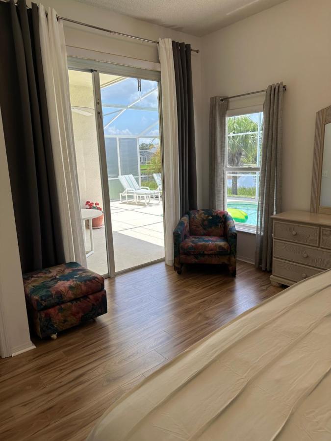 Private Pool With A Beautiful View Overlooking The Lake! Near Disney - Universal Kissimmee Bagian luar foto