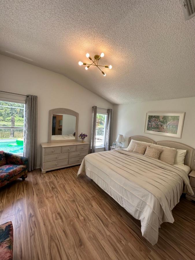 Private Pool With A Beautiful View Overlooking The Lake! Near Disney - Universal Kissimmee Bagian luar foto